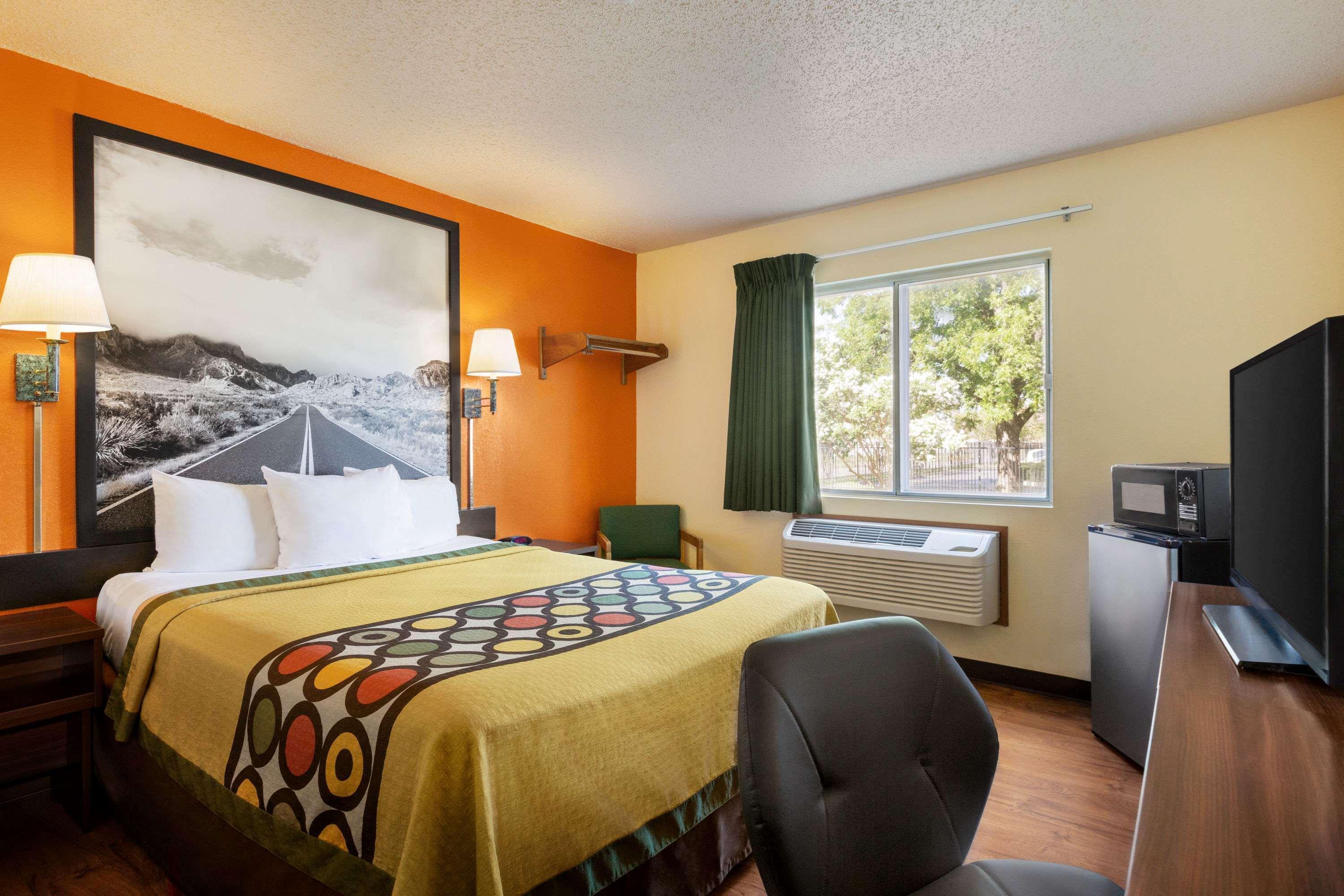 Super 8 By Wyndham Waco University Area Buitenkant foto