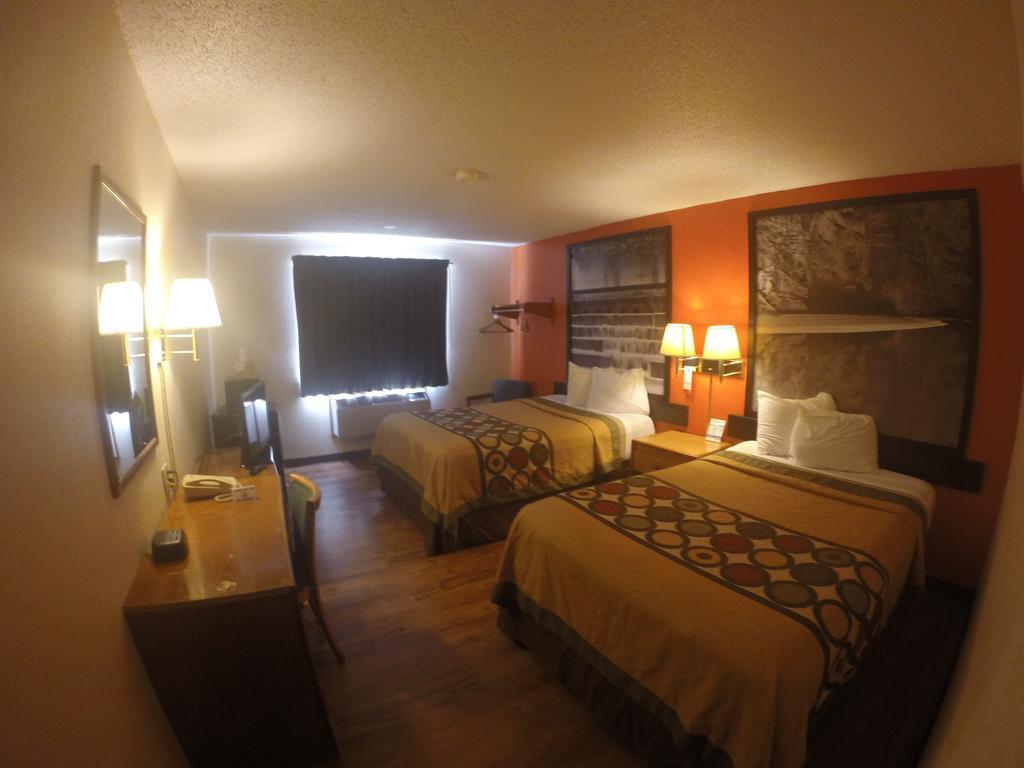 Super 8 By Wyndham Waco University Area Buitenkant foto